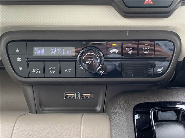 ☆ストラーダメモリーナビ☆Bluetooth☆バックカメラ☆ホンダセンシング☆アダプティブクルーズ☆LKAS☆路外逸脱抑制☆電動パーキング☆オートブレーキホールド☆シートヒーター☆ビルトインETC☆