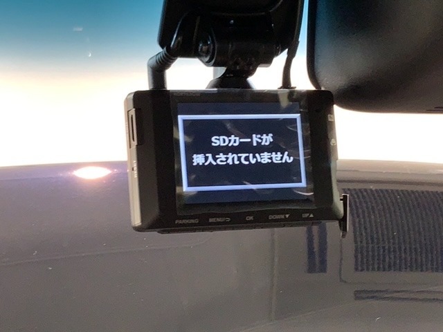 万が一の事故のときもドライブレコーダーがあると安心です。ご利用になる場合は個人情報保護の観点より新品の対応SDカードをお求め下さい。