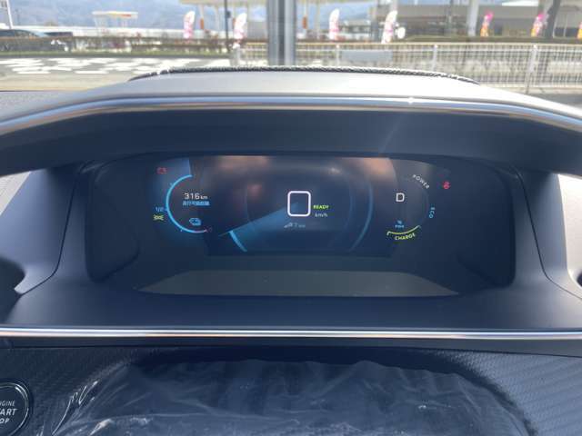 3Dメーター採用です