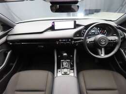 室内もご覧の通りにキレイですよ。ぜひ、実際にお座りになってお確かめください。