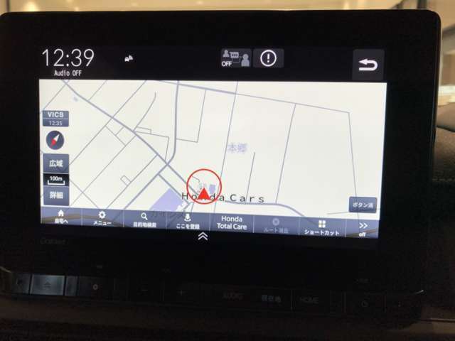 9インチディーラーオプションナビとなっております。インターナビも対応しているので日本全国おでかけすることができます！