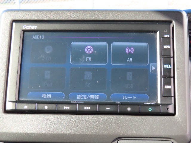 【 ホンダ純正ギャザズ・VXM-215Ci 】Bluetooth接続に対応しています。その他、TVやAM/FMラジオの視聴・CDやDVD再生・USB接続などが可能です。