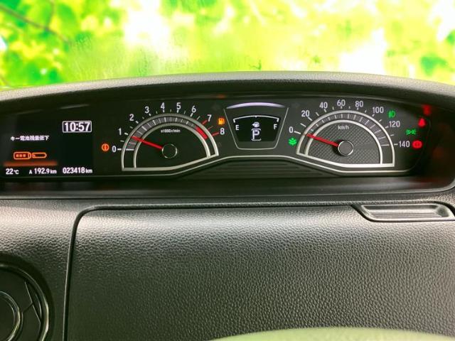 WECARSの展示場では実際に見て、触ってお車をお選びいただけます！知識の豊富な営業スタッフが様々なカーライフをご提案いたします！