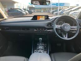 「この車の写真をもっと見たい」「状態が気になる」「この装備はついている？」どんな小さな疑問でもお気軽にお問い合わせください！