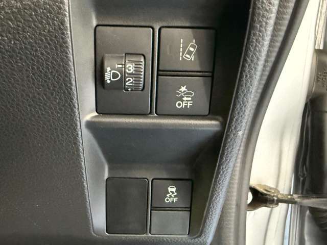 【 試乗できます 】 予約頂ければ試乗 ( スタッフ運転による同乗試乗 ) 可能です。
