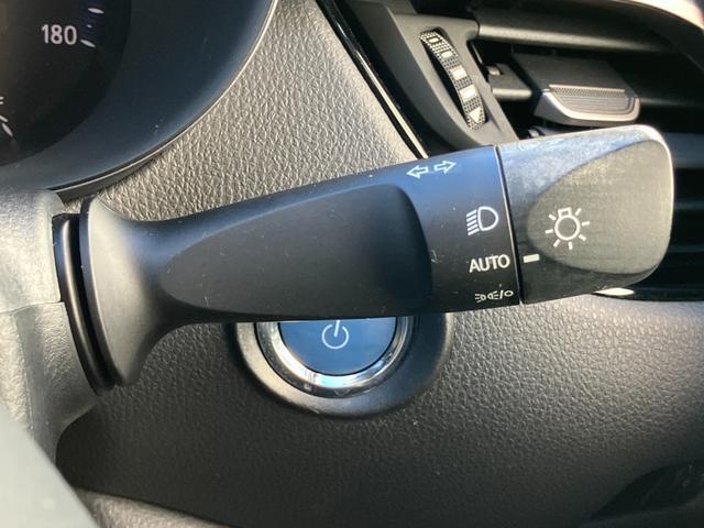 全店で携帯の充電サービスとFree　Wi-fiを完備しております。点検などの待ち時間などにご利用ください。