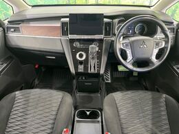 グループ総在庫数約30，000台！！全国の系列店からメーカー・車種問わずご紹介出来るので、あなたにピッタリのお車が見つかるはずです♪まずはお問い合わせ下さい☆