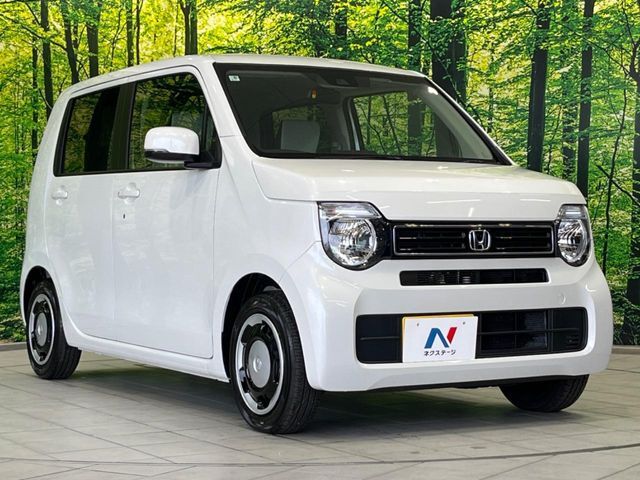 大好評のボディコーティング「弾スプラッシュコート」もご納車までに施工可能。通常のガラスコートと異なる、耐久年数6年の無機質ガラスコーティングが、ボディをキレイな状態に保ってくれます。