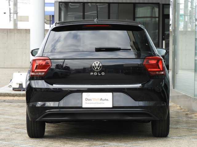 【主要装備】■LEDヘッドライト■前後パーキングセンサー■パークアシスト■ブラインドスポットアシスト■レーンキープアシスト■アダプティブクルーズコントロール■アップルカープレイ■アンドロイドオートほか