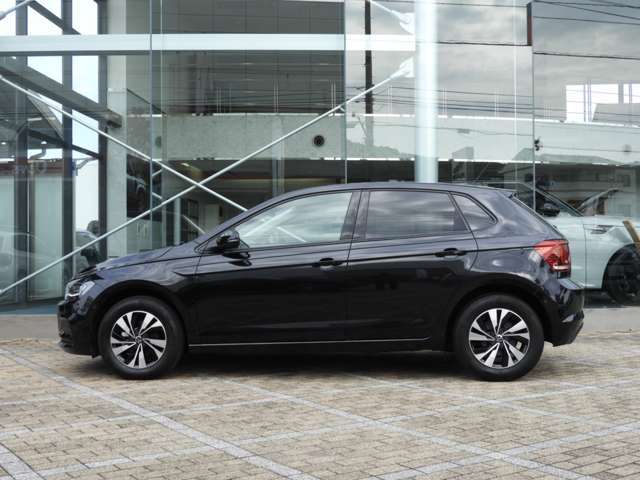 【主要装備】■LEDヘッドライト■前後パーキングセンサー■パークアシスト■ブラインドスポットアシスト■レーンキープアシスト■アダプティブクルーズコントロール■アップルカープレイ■アンドロイドオートほか