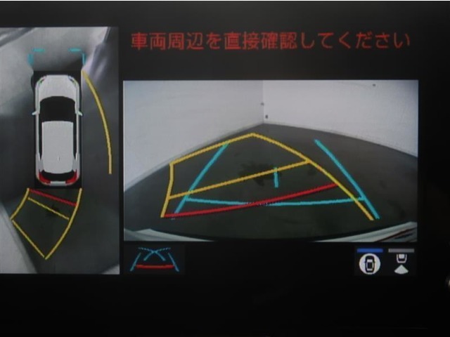 パノラミックビューモニター付きです。車両を上から見たような映像をディスプレイオーディオ画面に表示。運転席からの目視だけでは見にくい、車両周辺の状況をリアルタイムでしっかり確認できます。