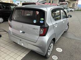 大量仕入＋大量販売【大量一括仕入れによるコスト削減】【大量販売だからできる薄利多売方式】【効率的なシステム化で最少人数のスタッフで運営し人件費低減】で低価格を実現しました！