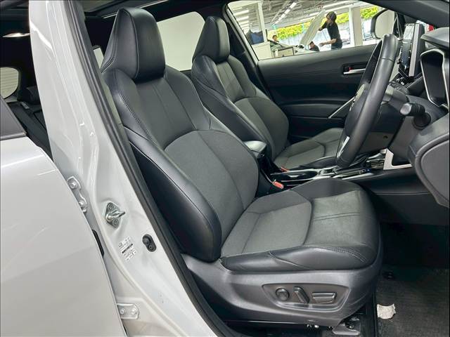 運転席シート廻りは使用感も少なく、良好な状態となっています。丁寧に使われていたことがよくわかりますね。