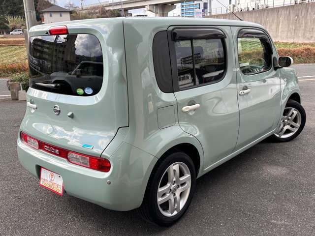 全車、安心の低価格で店頭販売させて頂いております。入庫後は全車スチームクリーナー、リンサークリーナーを使い内装クリーニングしております。納車前整備点検、外装仕上げもご提供。