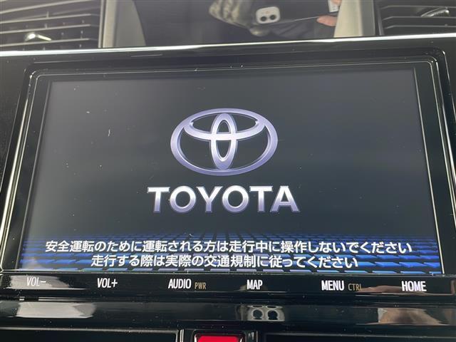 【純正ナビ】専用設計で車内の雰囲気にマッチ。ナビ利用時のマップ表示は見やすく、いつものドライブがグッと楽しくなります。