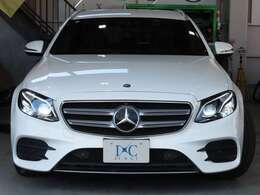 グレードは純正でAMGパーツが組み込まれた人気の「スポーツ」。迫力あるスタイリングに加え、インテリアはブラックで統一され、落ち着いた雰囲気と清潔感が漂います。