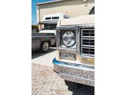 足回り点検増し締め、グリスアップ、ハブガタ点検調整、グリスの詰め直し、ステアリングパーツやボールジョイント類もガタやブーツ破れを点検致します。ガタ大きい部品は全て交換致します。