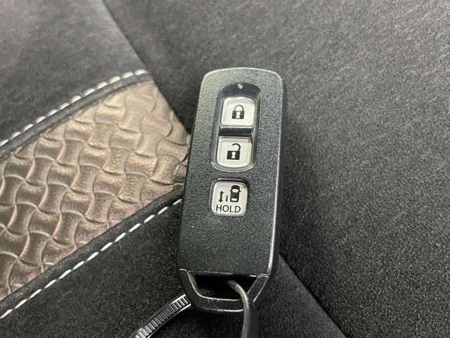 【付属品】このクルマ限定で使える装備品が付いています！使い方などはぜひ実際に店舗にお越しいただき、専門スタッフにお尋ねください！