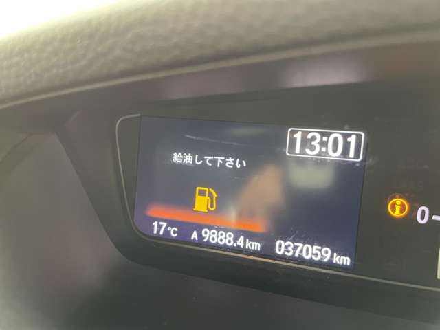 【スピードメーター】メーターがシンプルで見やすく運転しやすいですね！