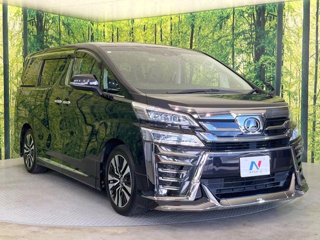 大好評のボディコーティング「弾スプラッシュコート」もご納車までに施工可能。通常のガラスコートと異なる、耐久年数6年の無機質ガラスコーティングが、ボディをキレイな状態に保ってくれます。