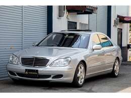 もともと弊社から販売したお車ですが、今回、販売としてお預りすることになりました。車両は弊社がお預りしていますので、お引渡しまで弊社が責任を持って対応させていただきます。