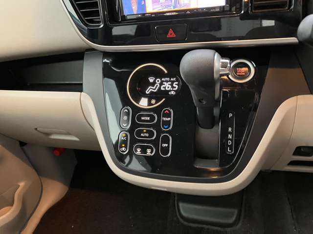 プッシュスタート　キーフリー　バックカメラ　4WD　左側パワースライドドア　要電話