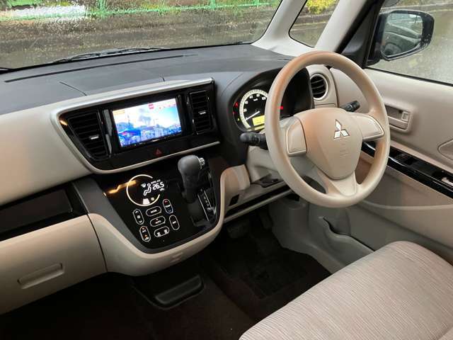 プッシュスタート　キーフリー　バックカメラ　4WD　左側パワースライドドア　要電話