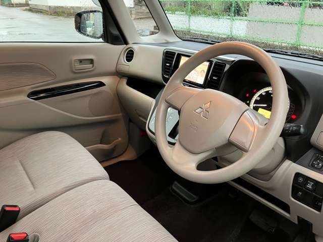 プッシュスタート　キーフリー　バックカメラ　4WD　左側パワースライドドア　要電話