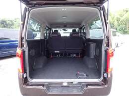 2022年12月登録（型式：3BF-VR2E26）/4ナンバー（小型貨物車）/1年車検/2000cc/ガソリン車/2WD/5ドア/2［5］人乗り/社外インバーター＋外部電源コンセント付