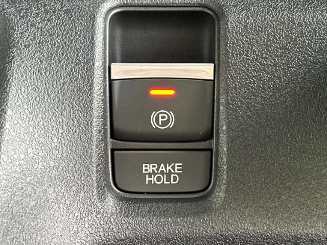 国産車から輸入車まで多様なお客様のニーズのお応えできるように、全国規模で豊富な在庫展開！車のことならWECARSへ！