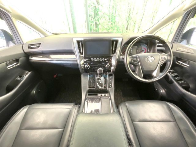 グループ総在庫数約30，000台！！全国の系列店からメーカー・車種問わずご紹介出来るので、あなたにピッタリのお車が見つかるはずです♪まずはお問い合わせ下さい☆