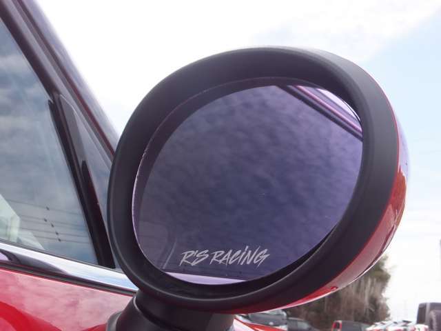 R'sRACING広角ドアミラーカラーレンズ（ボディ色に合わせたレッド）