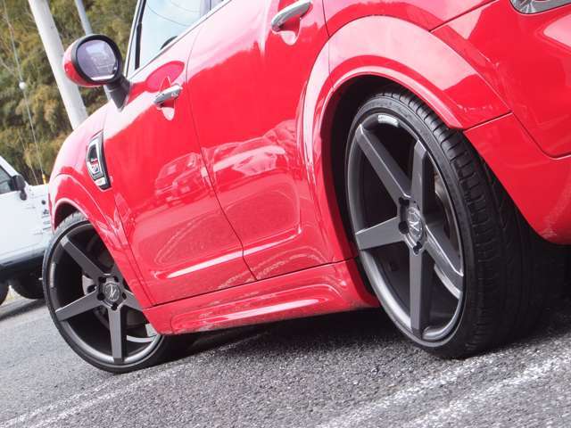 【BC RACING車高調】ストリートとスポーツ走行を両立して使用可能とするマルチモデル車高調整コイルオーバーキットで、ローダウン車でも快適な乗り心地を実現します。