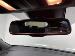 【バックミラー】大きくて見やすいので、後方を見るときも安心です！