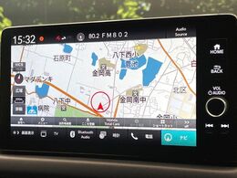 【純正9型ナビ】人気の純正ナビを装備。オーディオ機能も充実しており、Bluetooth接続すればお持ちのスマホやMP3プレイヤーの音楽を再生可能！毎日の運転がさらに楽しくなります！！