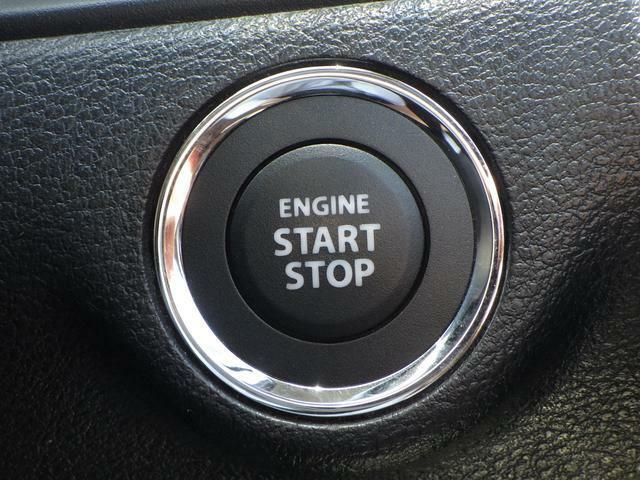 ◆キーレスプッシュスタートシステム◆エンジンスタートがボタンひとつで始動。キーはポケットやバッグに入れたままでもエンジン始動が可能です。