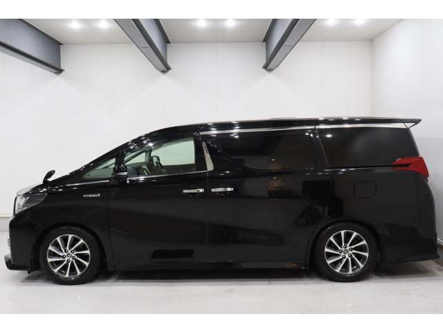 【ミニバンに特化した安心の保証システム】アイカーでは、ミニバンのウィークポイントをカバーする最長3年保証サービスを完備。万一の際もアイカーピットまたはお近くの整備工場でアフターサービスを受けられます。