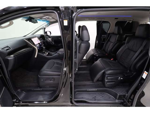 ミニバン情報満載のホームページ・店舗ブログ、アイカーマガジンも毎日更新中です！『アイカーとは？』を　全てのお客様に知っていただきたい！ご縁で結ばれた皆様の喜びの声、販売店レビューも是非ご覧下さい。