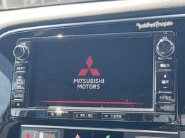 【純正ナビ】人気の純正ナビを装備。オーディオ機能も充実しており、Bluetooth接続すればお持ちのスマホやMP3プレイヤーの音楽を再生可能！毎日の運転がさらに楽しくなります！！