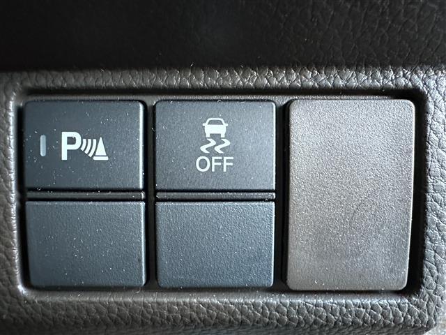 【運転席操作部】快適なドライブを楽しむための機能が装備されています！運転席から触れるので、使いやすいです！除菌プランいれていただくと、さらに清潔で安心していただけます！
