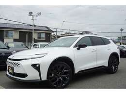 名神茨木インターから1分！販売実績5，000台以上！全国納車可能！お見積り無料！頭金0円ローン可！！全国対応長期保証！指定整備工場完備！整備資格スタッフ多数在籍！