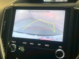 【カラーバックモニター】を装備しております。リアの映像がカラーで映し出されますので日々の駐車も安心安全です。