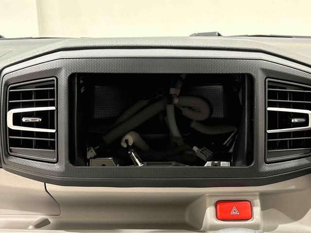 純正ナビやお買得なナビやディスプレイオーディオをご用意しております。詳しくはスタッフまでお問合せ下さい。