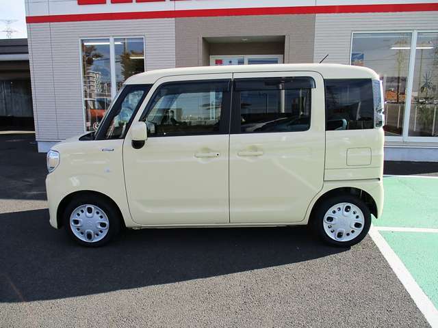 オイル交換はもちろんエンジン・ミッションの載せ替え変な音がするなど迅速に専門スタッフが対応します。