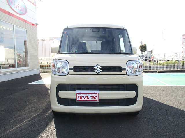 軽自動車、コンパクトカー、1BOX、セダン、ミニバン、商用車まで展示台数　☆約100台！☆　お買得車多数展示しております！お気に入りの一台を見つけて下さいね！！