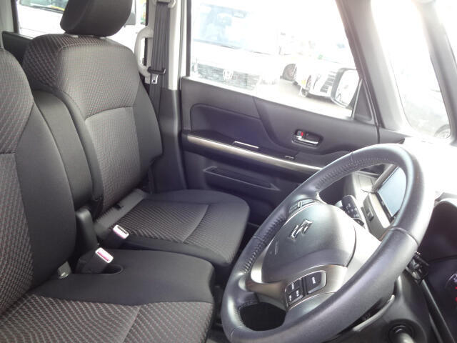 【当店の安心宣言】　★全車事故歴無し【日本査定協会基準】　★全車6万キロ以内の良質車【メーター管理システム基準】　★全車保証付き【国の認定工場（自社工場）で整備】快適なカーライフをお過ごし下さい♪