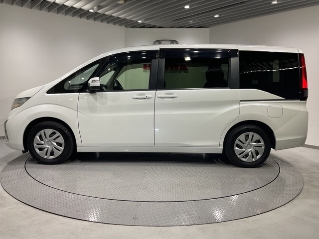 車両状態証明書付き車両です。車両状態を検査員が評価をし、結果を点数で表示しております。1台1台プロの目で事細かにチェックしている車両ですので、ご安心してお買い求めしていだけます。
