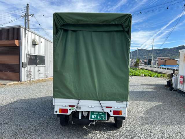 バックカメラ付きです！！地上から幌の高さ約240センチです！！