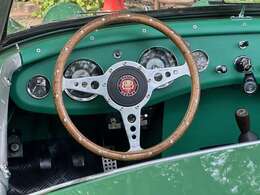 希望でオリジナルのステアリングご用意できます。