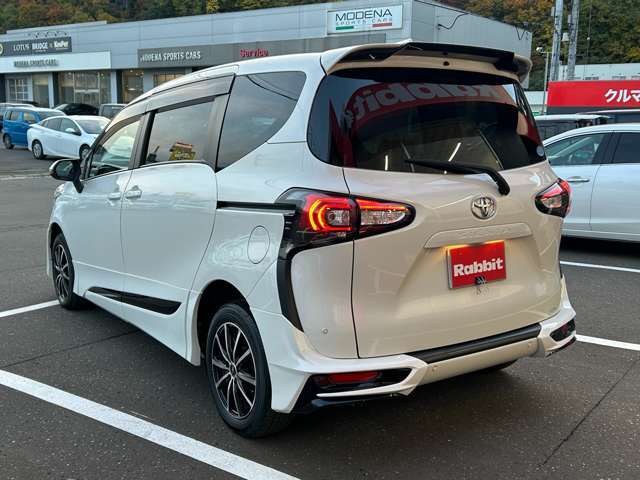 現車確認、ご来店ご希望のお客様はご予約頂くと、スムーズにご案内可能です。（商談中の可能性もございます。）